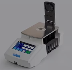 Digital refractometer