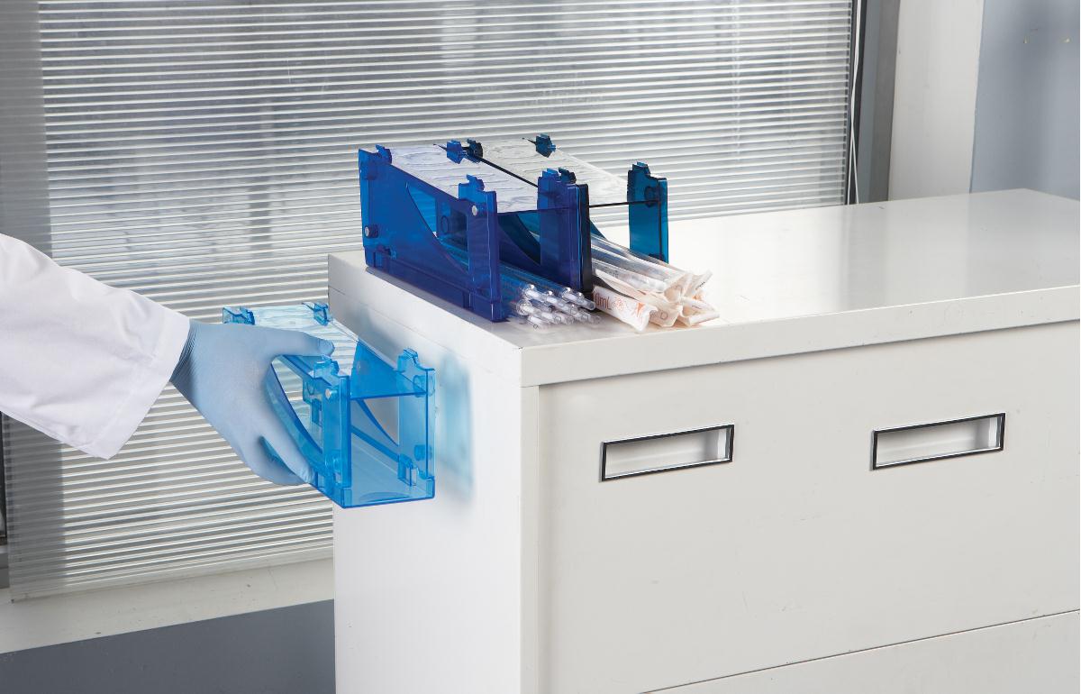 Magnetized Pipette Rack